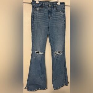 AE STRETCH HIGH-WAISTED
RIPPED FLARE JEAN